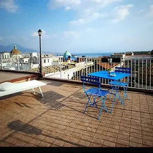 https://la-casa-sui-tetti.hotels-amalfi.com